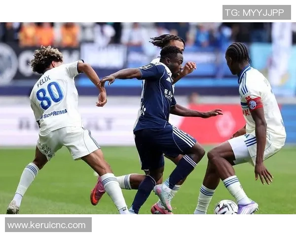 里昂主场激战摩纳哥巅峰对决再现法甲豪门荣耀之争